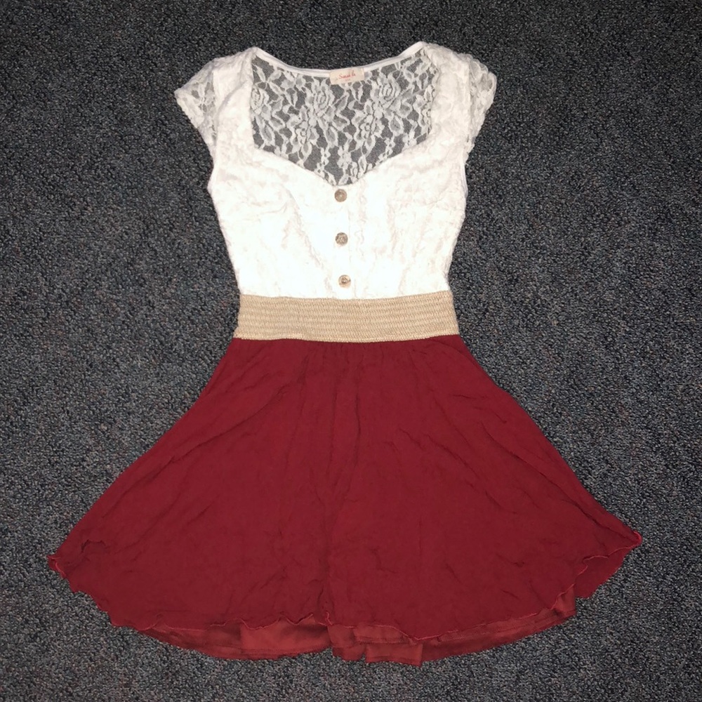 Small Lace Top Sarah La Dress!